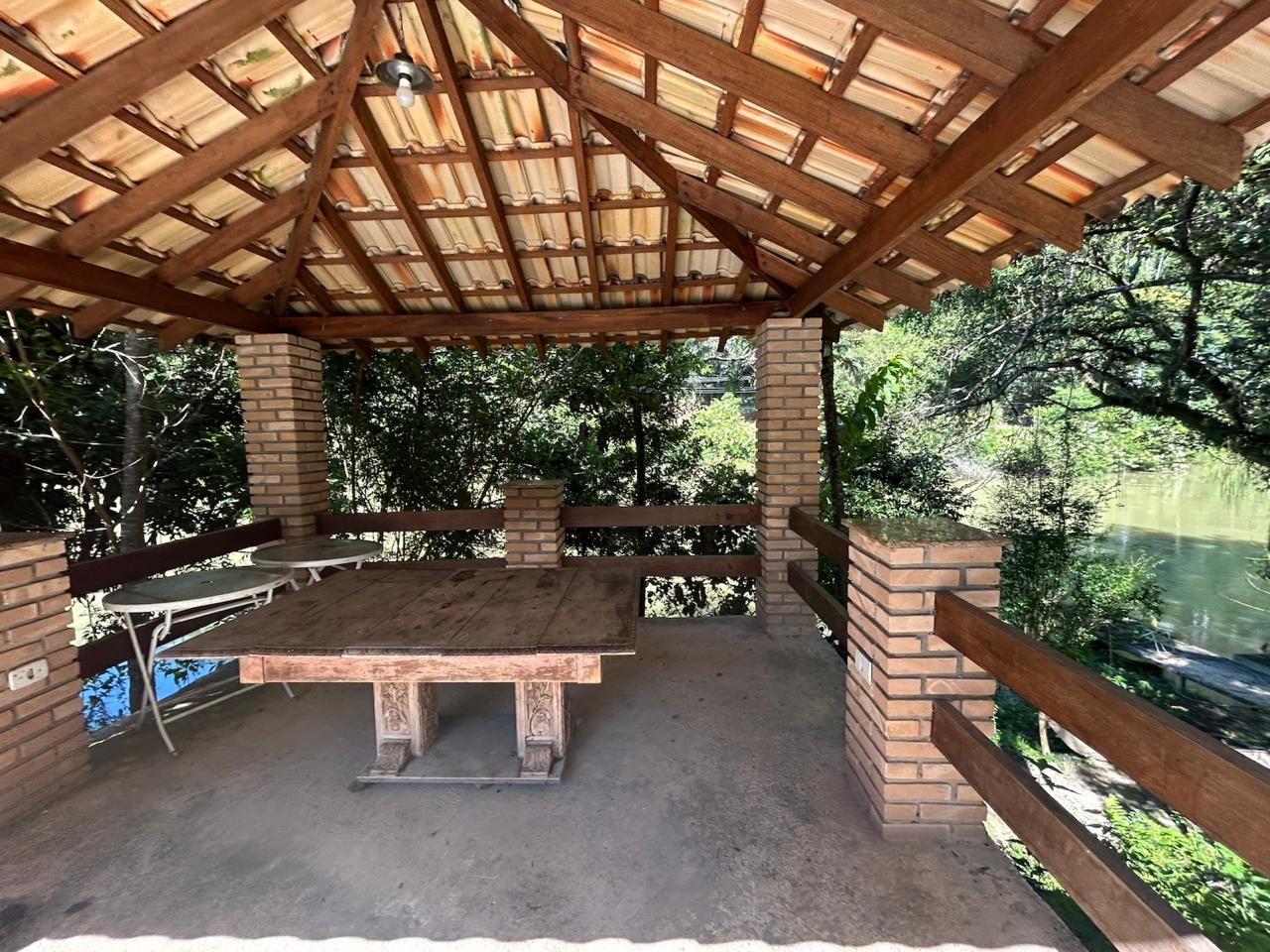 Chácara dentro da cidade de Santa Branca imagem 62